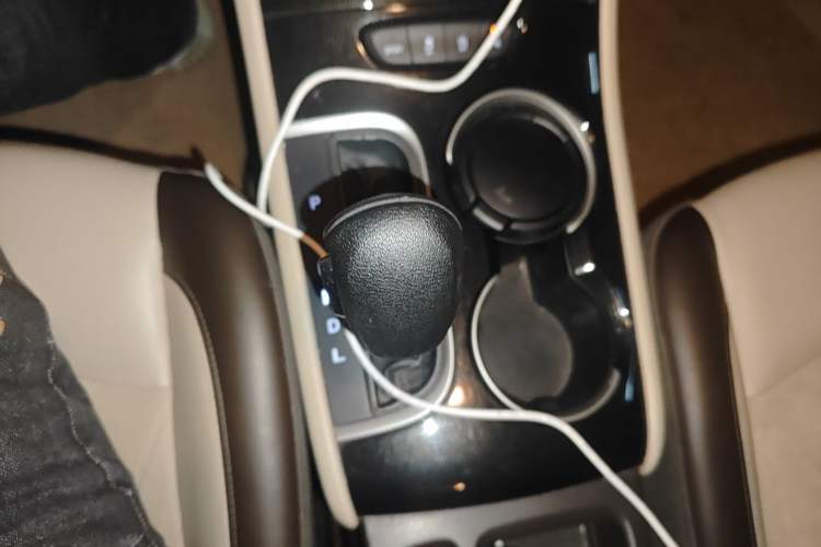 Used Buick Verano 2015 Sedan 15S Automatic Leading Model Gear Lever