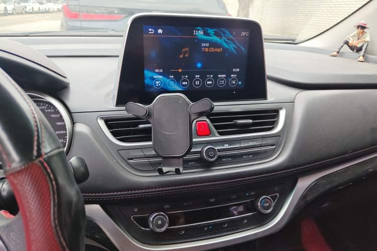 Used JAC Group Refine S3 2017 1.6L Manual Luxury Smart Model Audio And AC Panel