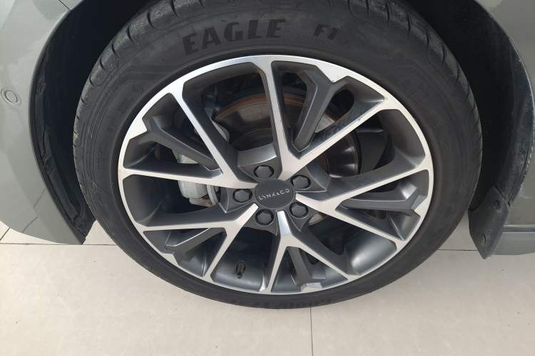 Used Lynk & Co 03 2022 1.5TD DCT JingPro Left Front Wheel Hub