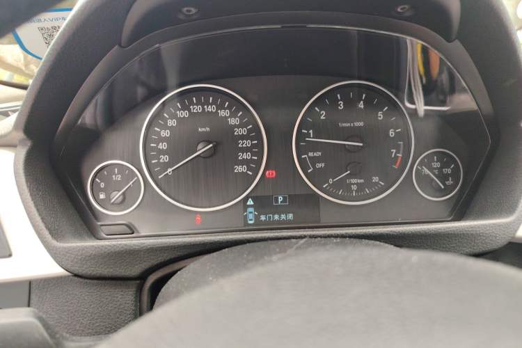 Used BMW 3 Series 2016 320i Fashion Model
