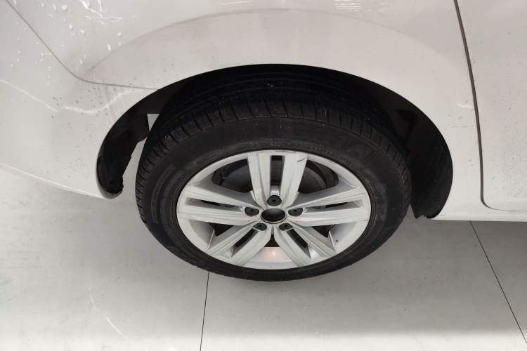 Used Volkswagen Santana 2015 Haval H6 1.6L Automatic Comfort Model