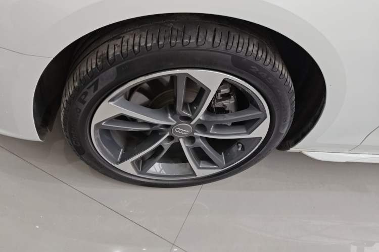 Used Audi A4L 2022 40 TFSI Fashion Dynamic Model
