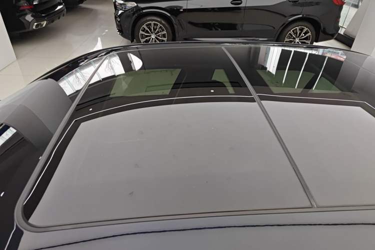 Used BMW i3 2025 eDrive 40 L Midnight Sports Package
