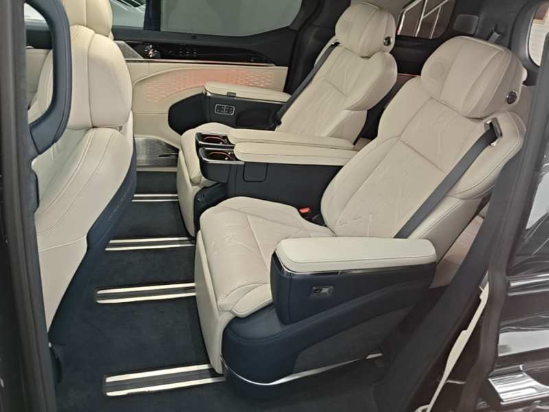 Used Zeekr 009 2024 Six-Seat Executive Version 4WD 108 kWh — 16