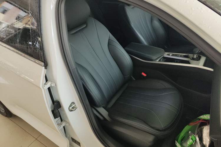 Used Geely Auto Preface 2025 Dongfang Yao 1.5TD Fuyao Edition Right Front Seat