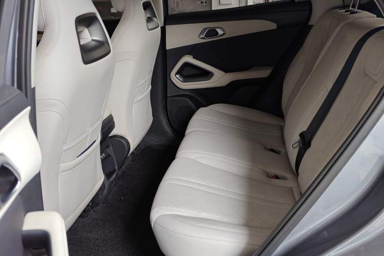 Used BYD Yuan UP 2024 401KM Leading Edition Left Rear Seat