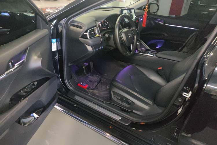 Used Toyota Camry 2023 Dual-Motor 2.5HG Luxury Edition
