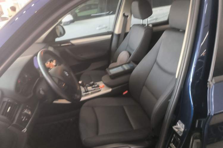 Used BMW X3 2016 sDrive20i
