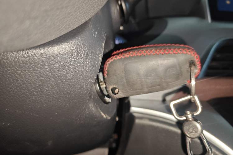 Used JAC Refine M3 2022 PLUS 1.5T 7-Seater Standard Model
