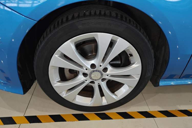 Used Mercedes-Benz B-Class 2015 B 200 Sport Edition Exterior 4