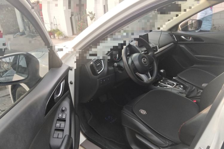 Used Mazda Mazda 3 Axela 2014 Sedan 1.5L Automatic Luxury Model