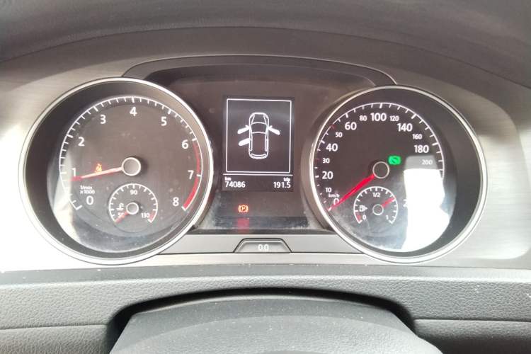 Used Volkswagen Golf 2014 1.6L Automatic Comfort Model
