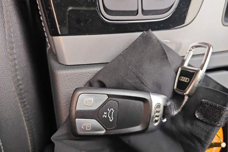 Used Audi Q5L 2022 40T Fashionable and Dynamic Model