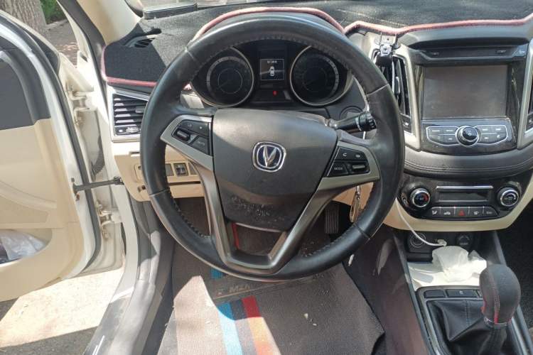 Used CHANGAN Eado 2016 1.6L Manual Fashion Edition
