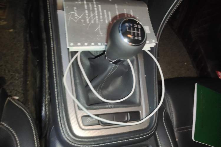 Used MG 6 2017 20T Manual Luxury Smart Connect Version China V Standard Gear Lever