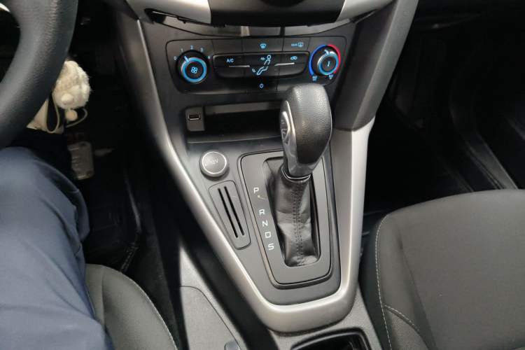 Used Ford Focus 2017 Hatchback 1.6L Automatic Comfort Plus SmartDrive Edition