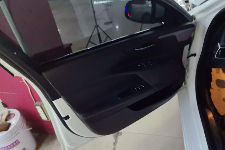 Used Jaguar XE 2017 2.0T 200 PS R-Sport