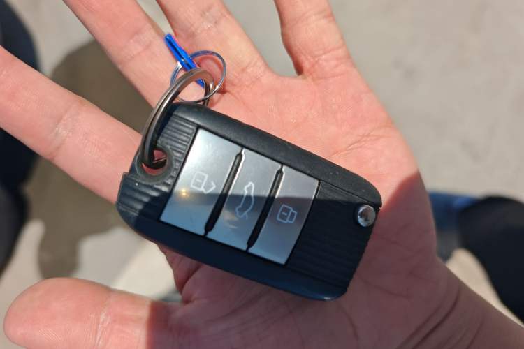 Used Roewe RX5 2016 20T Two-Wheel Drive Automatic Internet Smart Edition