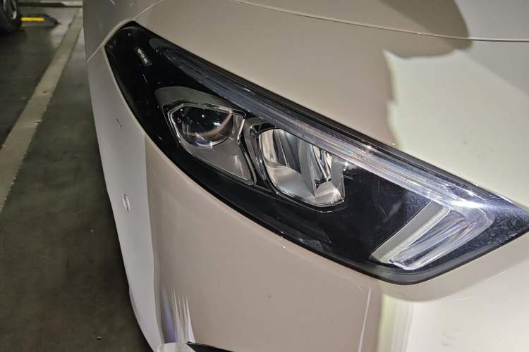 Used Mercedes-Benz A-Class 2022 Second Facelift A 200 L Sport Sedan Fashion Version
