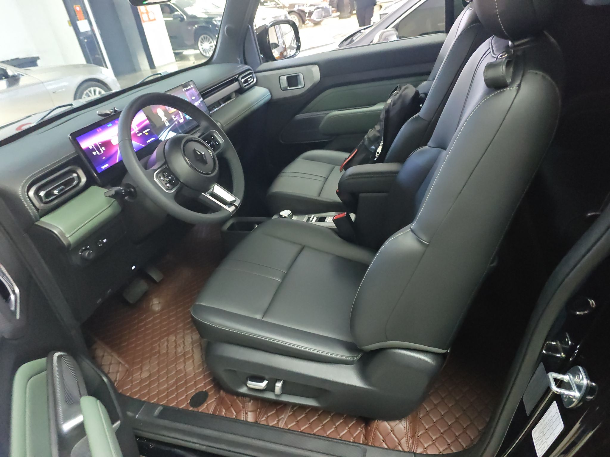 Переднее сиденье в автомобиле