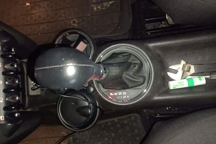 Used MINI 2011 1.6L ONE