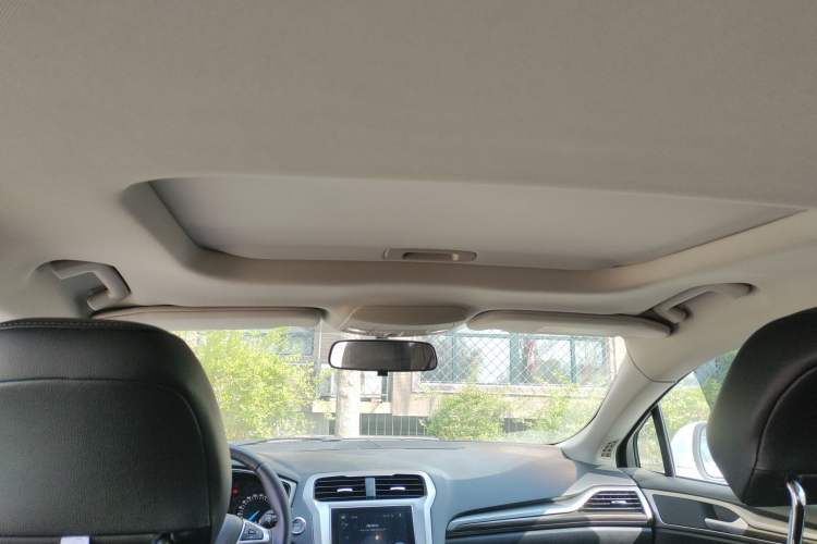 Used Ford Mondeo 2020 EcoBoost 180 Stylish Model Headliner