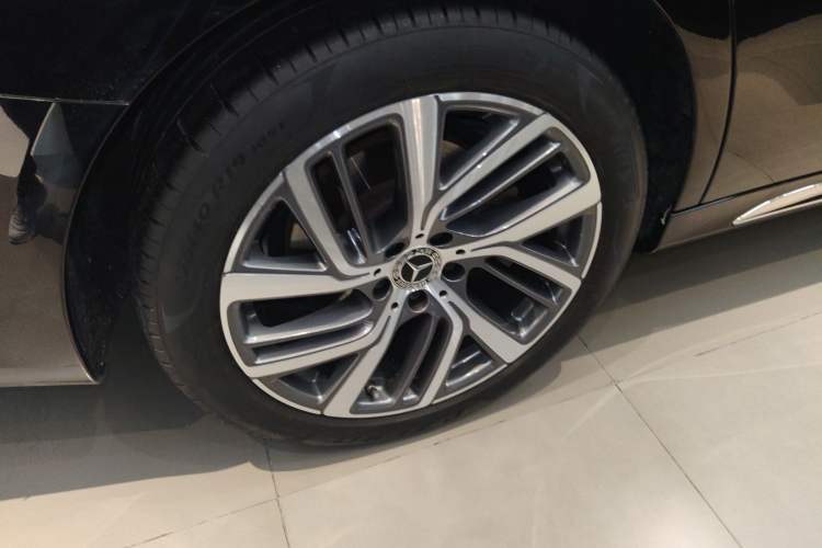 Used Mercedes-Benz E-Class 2024 E 300 L Stylish Model
