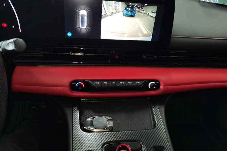 Used GAC Trumpchi EMPOW 2021 270T DCT J15 Version Audio And AC Panel