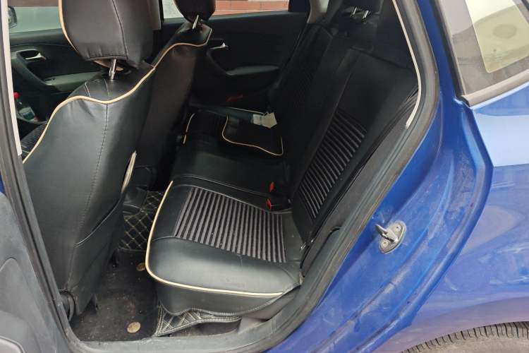 Used Volkswagen Polo 2011 1.6L Automatic ZhiShang Version