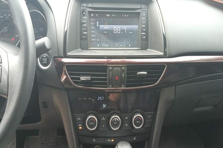 Used Mazda Atenza 2015 2.5L Blue Sky Prestige Edition
