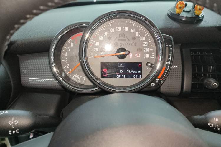 Used MINI MINI 2016 1.5T COOPER Five-Door Edition