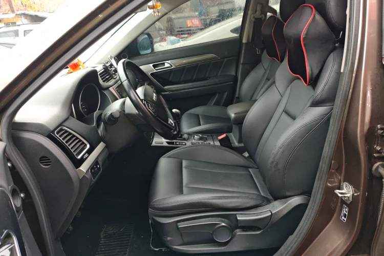 Used Haval H6 Coupe 2015 Blue-Label Facelift 2.0T Manual Two-Wheel Drive Urban Version
