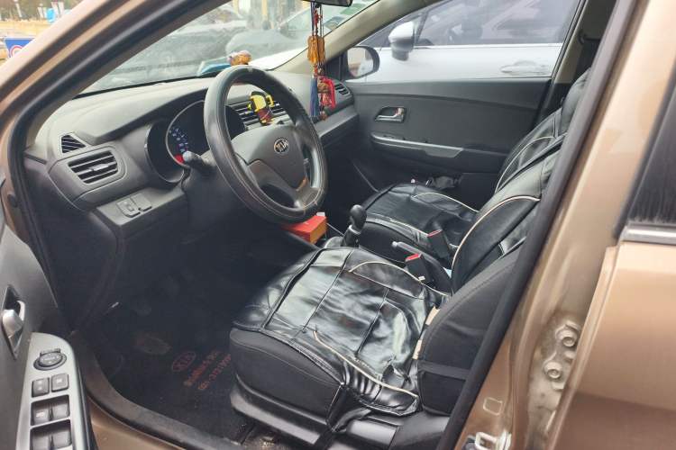 Used Kia K2 2015 Sedan 1.4L MT GLS
