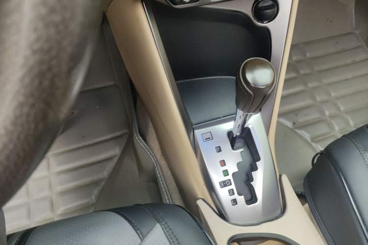 Used Toyota YARiS L Zhi Xuan 2014 1.5 GS Automatic Sharp Edition