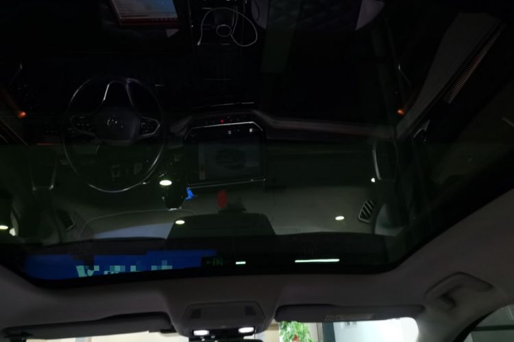 Used Volkswagen ID.6 CROZZ 2021 Long-Range PURE+ Edition Headliner