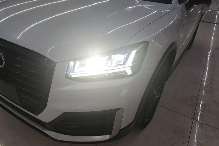 Used Audi Q2L 2018 35 TFSI Launch Exclusive Edition China VI Left Front Headlight