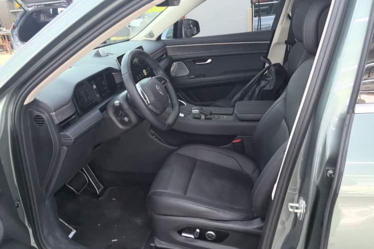 Used Hima AITO M5 2022 Extended-Range Four-Wheel Drive Ultimate Edition Left Front Seat