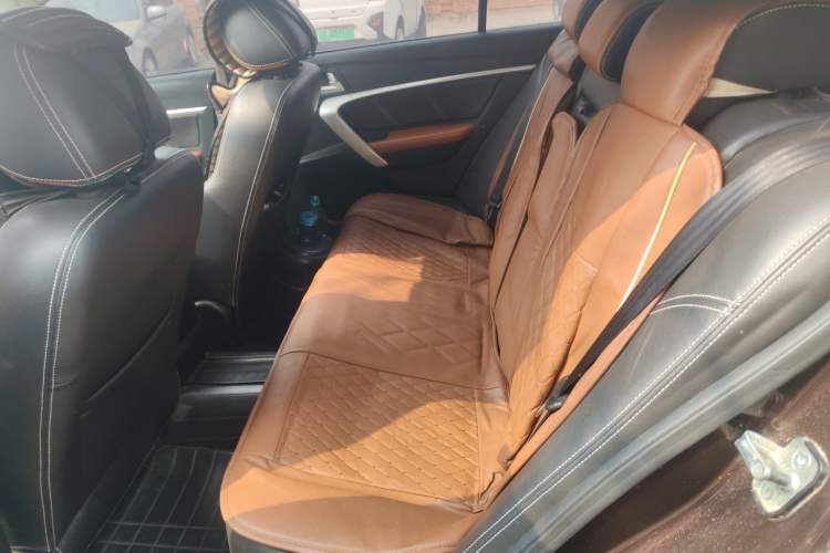 Used Geely Auto Emgrand 2016 Hatchback RS 1.5L Manual - Upward Edition
