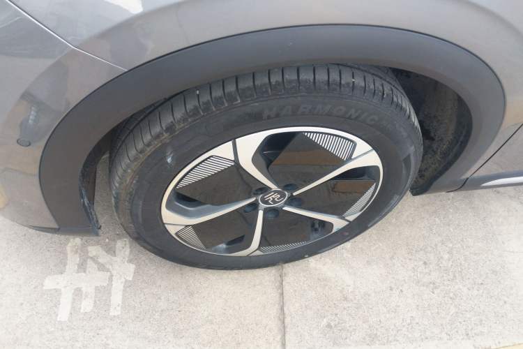 Used BYD Yuan PLUS 2025 Intelligent Driving Version 510 KM Beyond-Grade Edition Left Front Wheel Hub