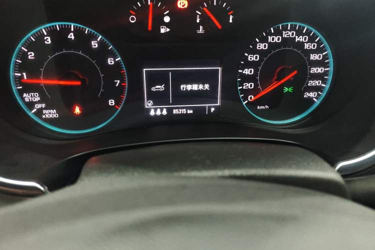Used Chevrolet Malibu XL 2020 Redline 550T Automatic Sport Edition Odometer Close Up