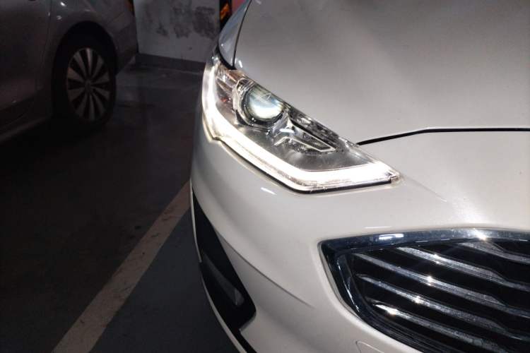 Used Ford Mondeo New Energy 2018 2.0 PHEV Smart-Controlled Fashion Edition China VI Standard
