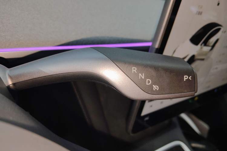 Used Tesla Model Y 2024 Rear-Wheel-Drive Version
