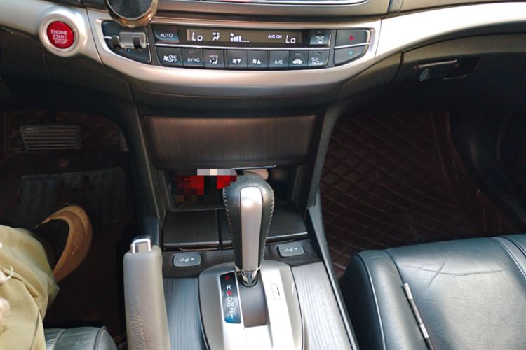 Used Honda Crosstour 2014 2.4L Luxury Edition Gear Lever