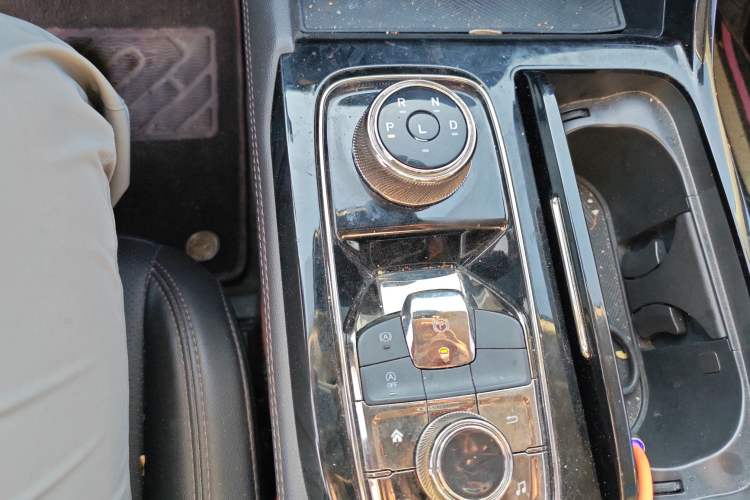 Used Ford Equator Sport 2022 EcoBoost 170 Platinum Edition
