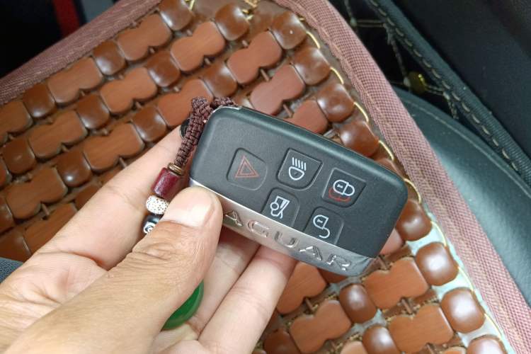 Used Jaguar XF 2013 XF 2.0T Luxury Edition