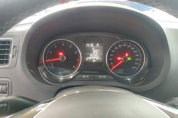 Used Volkswagen Polo 2016 1.6L Cross Polo Automatic Instrument Cluster