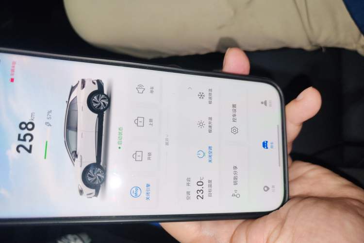 Used Volkswagen ID.4 CROZZ 2021 Long-Range PRO Two-Wheel Drive Version
