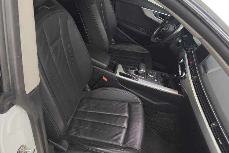 Used Audi A5 2017 Sportback 40 TFSI Fashion Model
