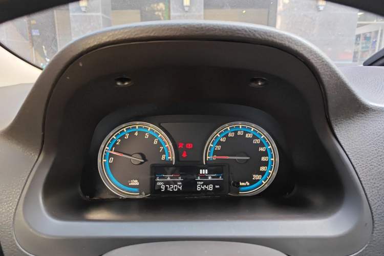 Used Baojun 730 2014 1.5L manual Comfort ESP version 7 seats