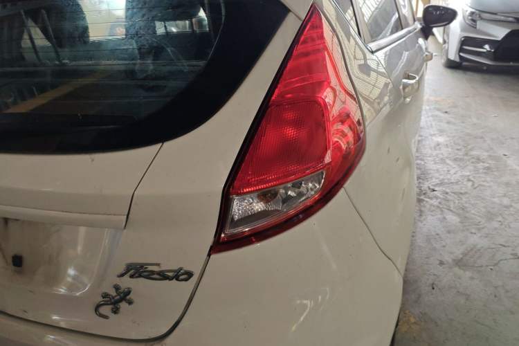 Used Ford Fiesta 2013 Hatchback 1.5L Automatic Fashion Edition Right Rear Taillight
